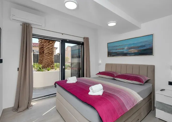 Lulani Pool Apartment *